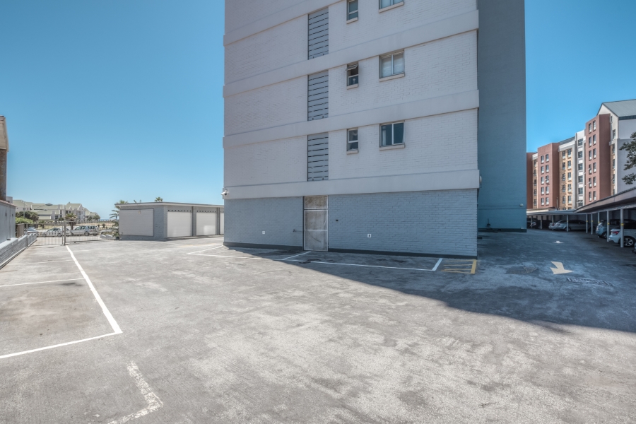 2 Bedroom Property for Sale in Summerstrand Eastern Cape